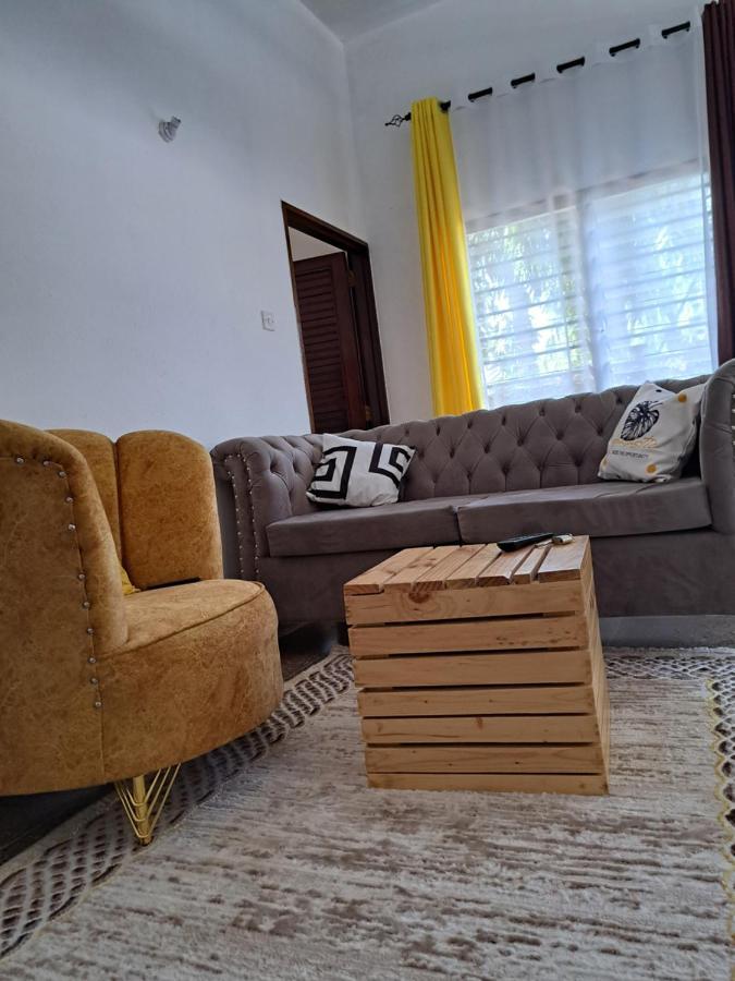 Halisi Stays 1Bed Near Sgr/Airport Момбаса Екстериор снимка